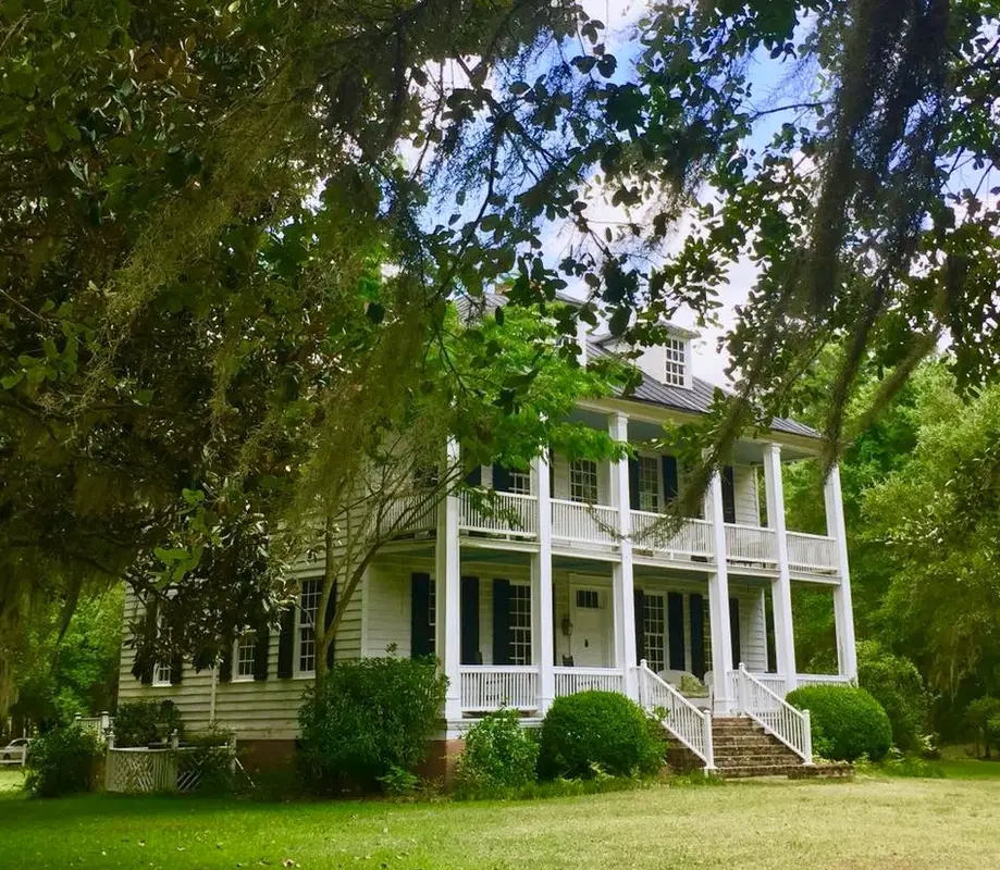 Group Event with Dining and Tours